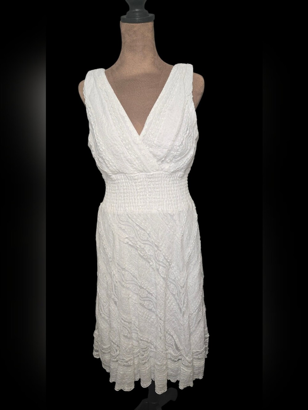 Women's White Eyelet V-Neck Dress Smocked Lace Beachy Resort Wedding Size 6